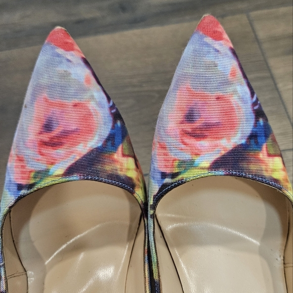 Manolo Blahnik Multicolor Floral Printed Fabric BB 105 Pump-39 1/2 - Picture 7 of 15